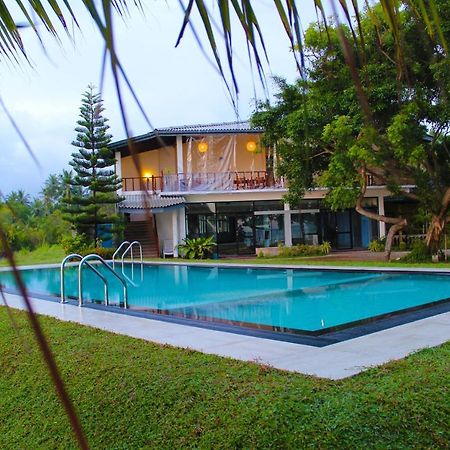 Nico Lagoon Hotel Negombo Exterior foto