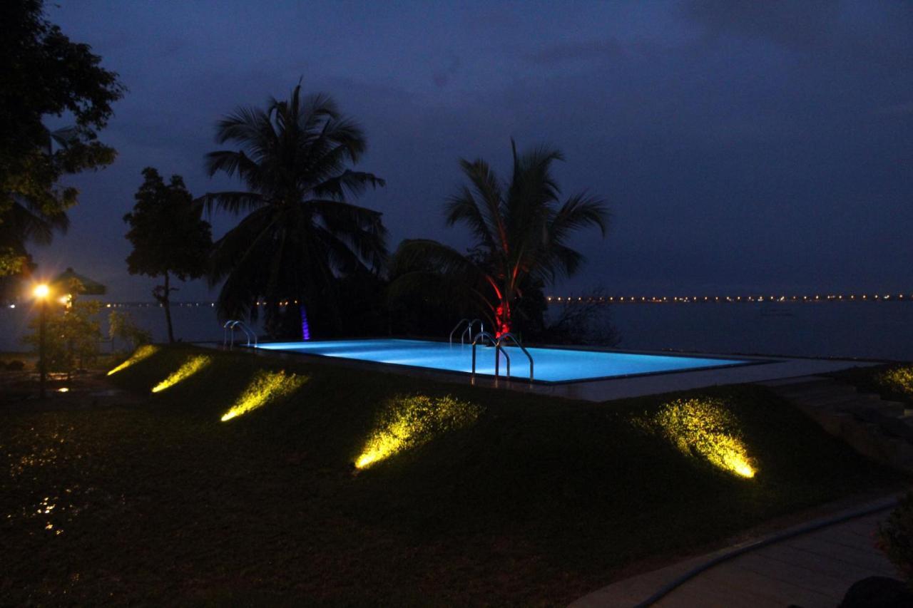 Nico Lagoon Hotel Negombo Exterior foto